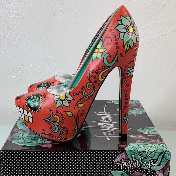 Taylor says Skully Stiletto Platform Heels size 7 NWT - Picture 12 of 16